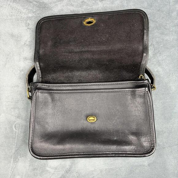 Vintage Coach Black Glove Tanned Leather Flap Crossbody Bag USA Made 0659-112 - Picture 6 of 15